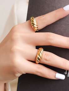 1pc Vintage Spiral Textured Ring, Minimalist Fashion Coil Design Finger Ring, Suitable For Women, Gift For Friends & Couples - Threaded Ring - View 1