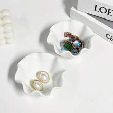 Bandeja para platos de joyera de flores blancas, soporte de anillo de cermica de loto de 3.85 pulgadas, bonito organizador de cambiador, decoracin de bao, plato de baratija para Navidad, da de la - Derecho - Ver 10