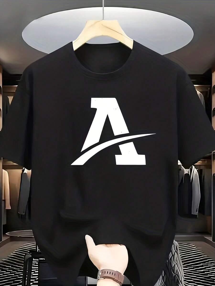 A Short-Sleeved, Crew-Neck T-Shirt With The Letter 'A' Printed In Black On The Front. This Straightforward Lettering Design Exudes A Modern And Unique Style; The Overall Aesthetic Is Minimalist, Yet Still Full Of Aesthetic Sense. - 黑色 - 查看 1