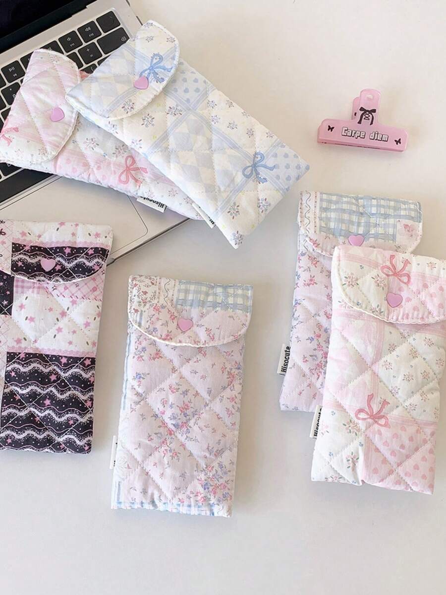 1 PC Floral Quilted Pencil Case – Large Capacity Stationery Organizer, Girly Student Pencil Box, Cute Bow Makeup Brush Pouch, Desktop Organizer Tube