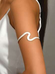 1pc Y2K Sweet Cool Minimalist Ins Style White Wavy Enamel Arm Cuff, Suitable For Women's Daily Commute, Vacation, Travel, Atmospheric Accessory - White - View 4