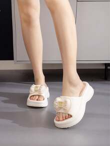 ASOFTER Sandal Wanita Elegan Model Baru Musim Panas, Sandal Sol Tebal dengan Hiasan Gesper Telinga Kelinci, Cocok untuk Musim Mekarnya Bunga Sakura, Musim Wisuda, Hari Valentine - Putih - View 8