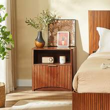 Fluted Bedside Table With Open Drawer And Gold Handles, Space-Saving, Ideal For Bedrooms And Living Rooms, With A Walnut Look. - 核桃色 - 查看 1