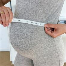 Slowluna Set de 2 piezas de top de manga corta con abertura lateral y shorts casuales y minimalistas para maternidad, para verano - Gris - Ver 8