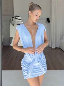 Light Blue Deep V-Neck Draped Mini Dress, Cap Sleeve Ruched Twist-Waist Form-Fitting Party Dress For Women - Azul - Ver 1