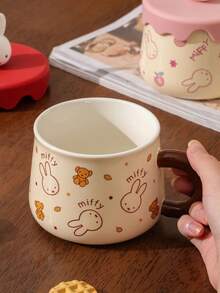 Kawaii 授權 MIFFY 陶瓷馬克杯，滴釉杯緣設計搭配可拆卸 3D 兔子杯蓋，耐用陶瓷材質，可穩固盛裝冷熱飲品。Ins 熱門款，精美包裝，適合年輕女性與 MIFFY 周邊收藏家的甜蜜季節禮物 - 彩色 - 查看 6