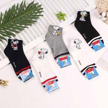5雙組 MINISO Snoopy 棉質中筒襪，柔軟透氣卡通針織襪，黑白灰休閒中筒襪，日常街頭穿搭配件，舒適居家休閒足部穿著 - 36-43 - 查看 10