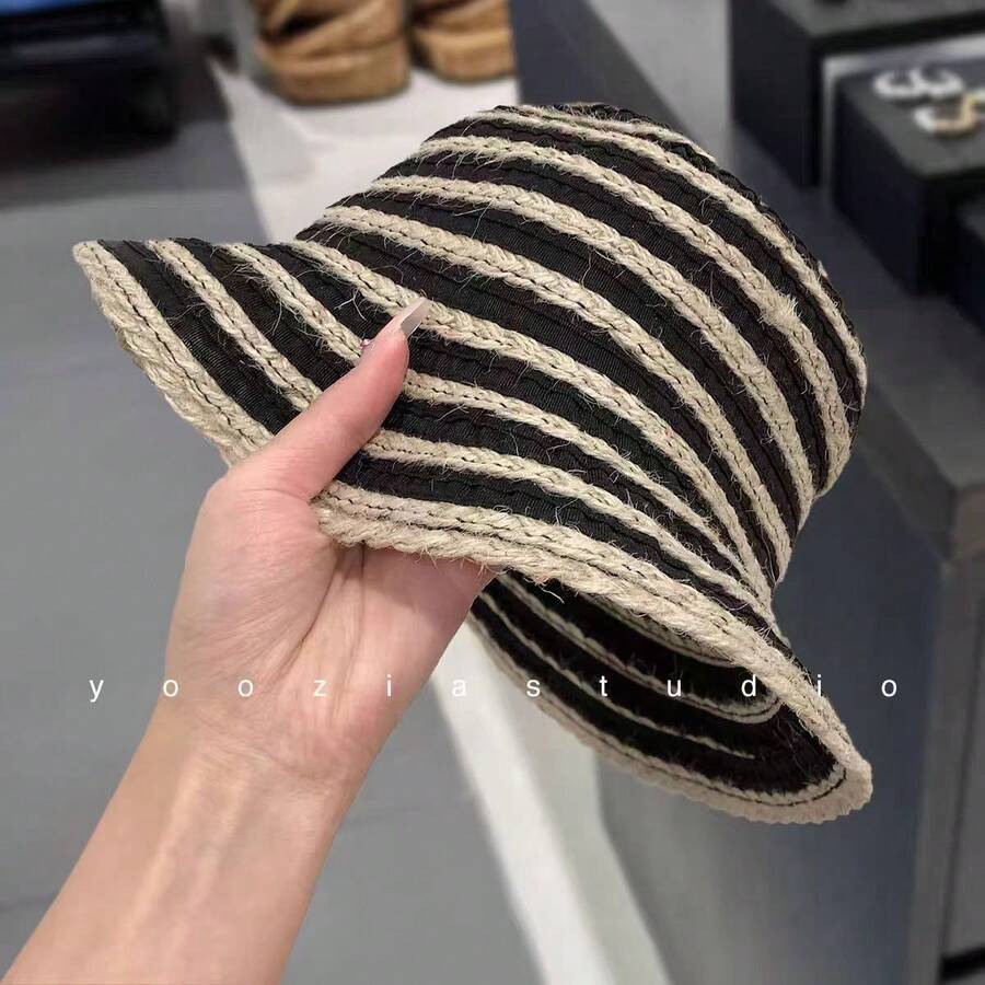 Women's UPF 50+ Striped Straw Bucket Hat, Frayed Edge Wide Brim UV Protection Sun Hat For Beach, Travel, And Outdoor Activities - 黑色 - 查看 1