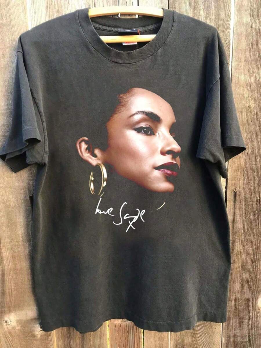2026 Vintage Sade Adu Print Graphic Cotton TShirt Sade Adu Unisex TShirt Sade Pop Music Fan Shirt Gift For Her Sade Tour Shirt - 後九洞 - 查看 1