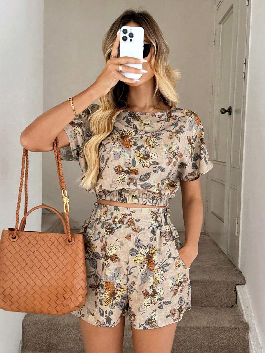 Women's Casual And Elegant Vintage Floral Print Set, Includes A Blouse With A Round Neck And Gathered Waist, And Shorts With Ruffles At The Waist And Pockets - 多色 12 - 查看 1
