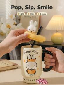 官方授權 MIFFY 陶瓷馬克杯，附曲柄手把、3D 兔子吸管蓋，3 種印花款式，陶瓷材質，可用微波爐與洗碗機。2026 TK 與 Ins 熱門款，實用日常咖啡杯，甜美女孩風 - 彩色 - 查看 4