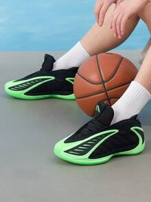 Adidas ANTHONY EDWARDS 2 篮球鞋，带缓震功能，采用 LIGHTSTRIKE 中底技术，男士休闲户外运动鞋 JR1572 - 黑色/螢光綠 - 查看 2