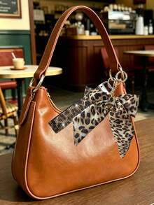1 buah Gantungan Kunci Motif Leopard dengan Pita dan Berlian Imitasi, Motif Leopard Berkilau Dua Sisi, Cincin Terbuka dan Gesper Pegas, Liontin Ringan yang Menarik Perhatian, Untuk Dompet, Ransel, Tas Jinjing, Tas Tangan, Tarikan Resleting, Kaca Spion Mobil, Untuk Wanita, Anak Perempuan, Remaja, Pecinta Mode, Hadiah Ulang Tahun, Dekorasi Pesta, Aksesori Sehari-hari - MultiWarna - View 1