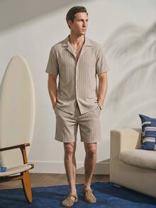 VeloEdit Men's Mature Vacation Casual Shirt Set And Shorts Fall Winter - Khaki - View 1