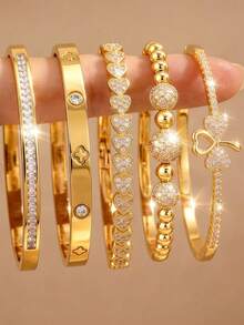 This 5-Piece Light Luxury And Elegant Bracelet Can Be Stacked And Worn. With A Minimalist Sculpted Design, It Is Suitable For Daily Use And Dates - Gold - View 4