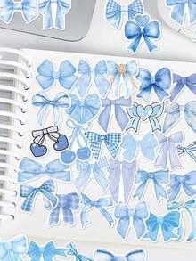50 Peças Adesivos de Laço Azul para Scrapbook, Decalques para Diário, Caderno, Notebook, Capa de Telefone, Tablet, Skate, Bagagem, Decoração de Geladeira, Festa de Feriado, Presente, Materiais Escolares - Laço azul - Visão 2