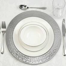 Platos Base de Acero Inoxidable Martillado de 13 Pulgadas, Juego de 6 Platos Base Plateados para Cena, Vajilla Redonda de Servicio - 6 piezas + Plata martillada - Ver 3