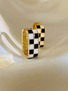 1 Pair Fashionable Checkerboard Pattern Clip-On Earrings Suitable For Daily Wear - Gold - View 9