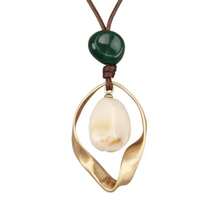 Collares hippie gruesos