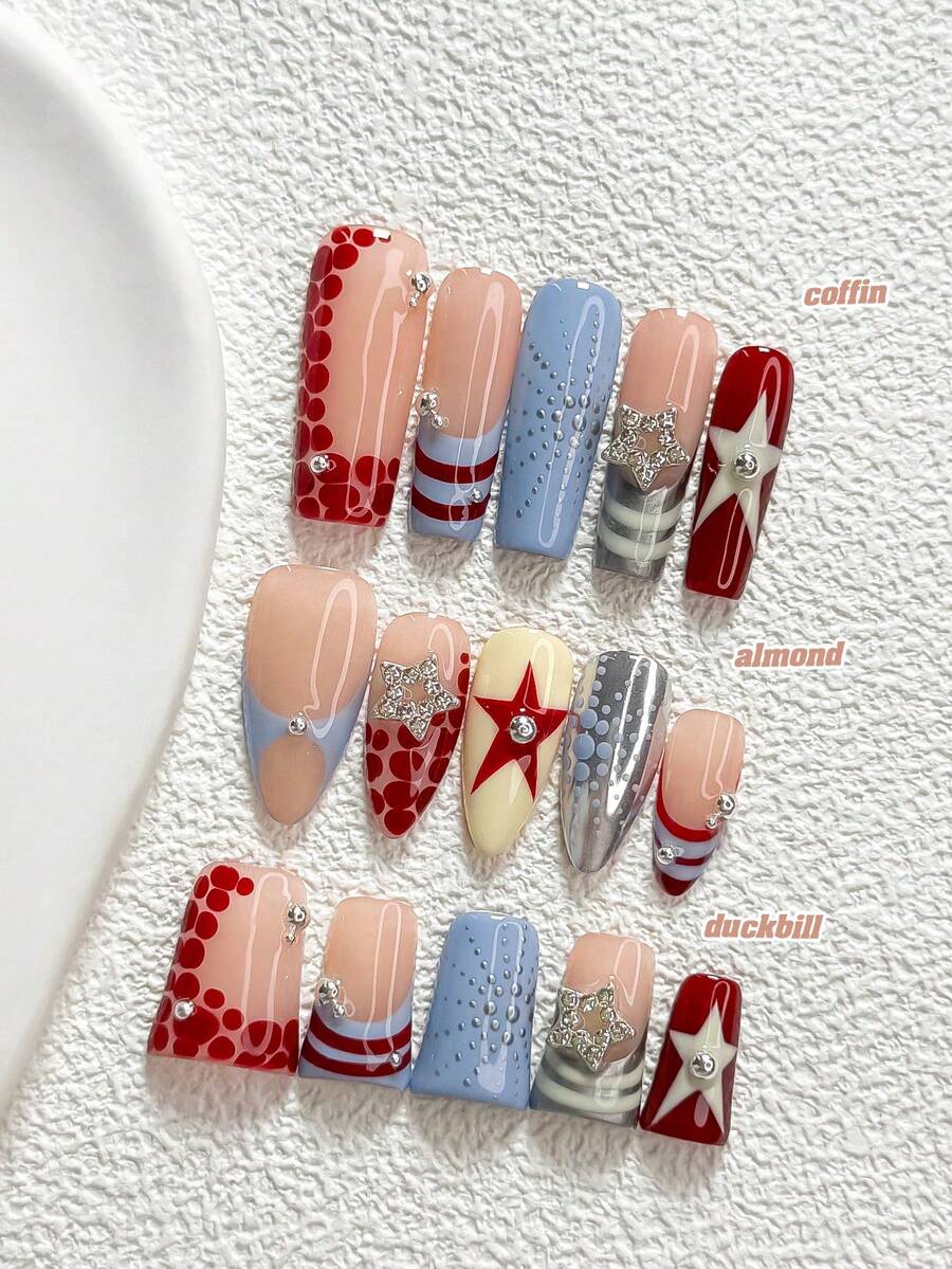 10片甜美風手工穿戴甲,Polygel美甲套組,星星與波點設計,藍色、紅色、銀色與白色指甲油,復古風,附美甲工具,3種尺寸可選,杏仁形、鴨嘴形、棺材形,適合派對、跳舞、日常配戴 - 彩色 - 查看 1