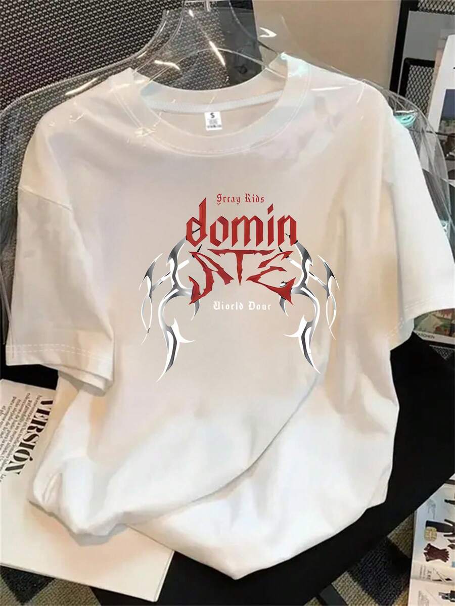 Camiseta de manga corta y cuello redondo para mujer, de color blanco con la palabra "Tang" impresa en letras rojas. Ideal para todas las estaciones. - Blanco - Ver 1