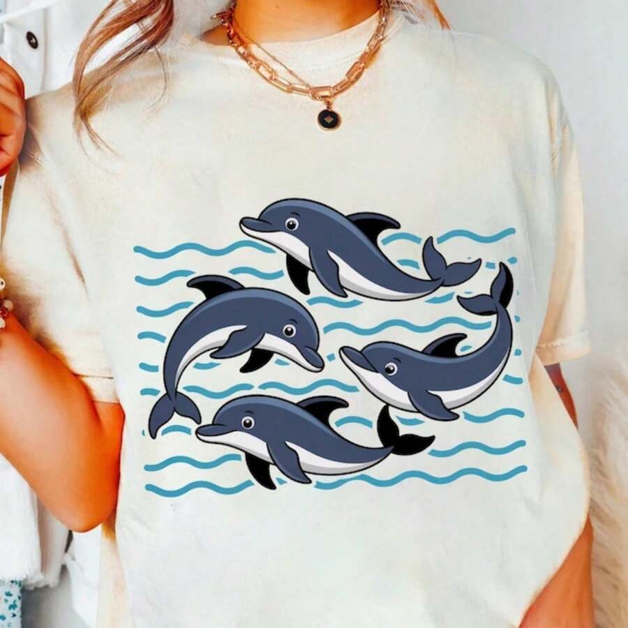 S1Hirt Cute Dolphin T-Shirt – Cartoon Sea Animal – Ocean Wave Graphic T-S1Hirt – Gift For Beach Lover – Funny T-Shirt S1Hirt.JpgA. A Classic 100% Cotton T-Shirt For Men – A Timel - 白色 - 查看 1