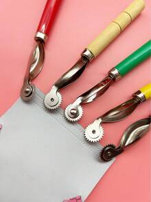 Professional Sewing Tracing Wheel, High Precision Gear Pattern Marker, Ergonomic Handle Heavy Duty Fabric Leather Tracing Tool, Suitable For Garment Pattern Making, Tailoring Sewing, Quilting And DIY Crafts - Marking Wheel - View 2