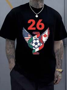 Número 26 en gran tamaño sobre un balón de fútbol rodeado por alas que combinan las banderas de Estados Unidos México y Canadá simbolizando unión deportiva y pasión internacional camiseta de - Negro - Ver 1
