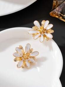 1 Pair Fresh Sweet Handmade Oil Drip Flower Summer Beach Vacation Commute Elegant High-End Women's Stud Earrings - Multicolor - View 3