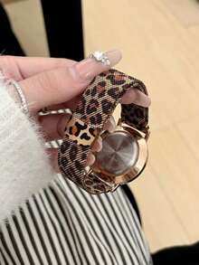 1件女款豹紋米蘭式磁吸不鏽鋼錶帶時尚石英手錶，極簡圓形黑色錶盤玫瑰金錶殼休閒腕錶，情人節禮物 - 彩色 - 查看 5