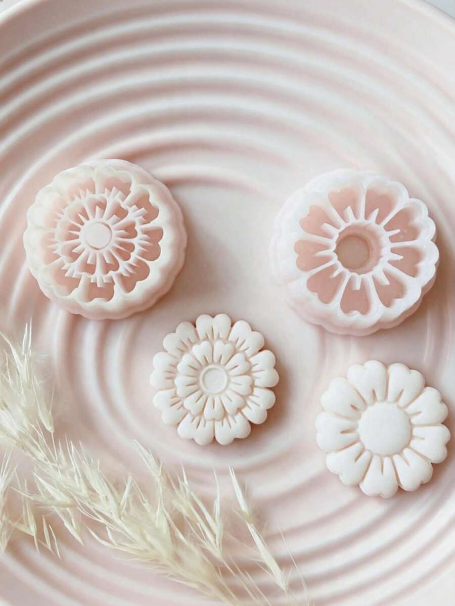 1/2pcs Multi-Layer Heart & Petal Polymer Clay Cutting Molds, Bohemian Style Handmade Multi-Layer Daisy & Heart Earrings, Perfect For Spring And Rustic Style Jewelry Making - White - View 1