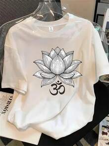 Top de mujer de manga corta y cuello redondo con diseño de flor de loto y un sutil estampado floral, ideal para todas las estaciones. - Blanco - Ver 1