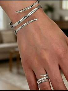 2pcs Minimalist Luxury Smooth Line Stainless Steel Bangle & Gold Ring Set, Fashionable Versatile Elegant Accessories Suitable For Women's Daily Wear - Gold - View 5