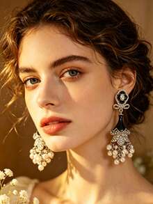 1 Đôi bông tai tua rua hình bình men đen phong cách cung đình cổ điển cho nữ, bông tai dài đính đá rhinestone & ngọc trai giả, phụ kiện dạ tiệc và đám cưới sang trọng retro, phù hợp cho Lễ Tạ ơn, Lễ Phục sinh, Ngày của Mẹ, Ngày của Cha, Ngày Lao động, Lễ hội tháng 6, Ngày Độc lập, Quốc khánh, quà tặng bạn bè, quà tặng, phong cách phù hợp với Bohemian, nhạc Hip-Hop, Gothic, Naturalism, cá tính, cao bồi miền Tây, phong cách Ả Rập, phong cách Nam Á, phong cách Old Money - Nhiều màu - Xem 4