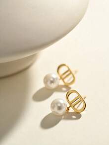 A Popular CD Letter Pearl Earring With Light Luxury And High-End Retro Exquisite Earrings - Gold - View 3
