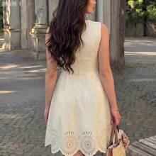 jianchaimaoyi02  Vestido de línea A con cintura recogida, sin mangas, con elegante estampado floral en color albaricoque, adecuado para primavera y verano - Albaricoque - Ver 3