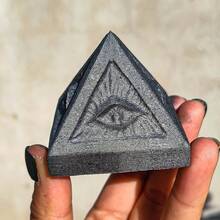 A Natural Shenning Stone Devil's Eye Crystal Pyramid, A Multi-Faceted Cubic Quartz Jewelry, Perfect For Crystal Collection And Gift Giving. - Evil Eye - View 5