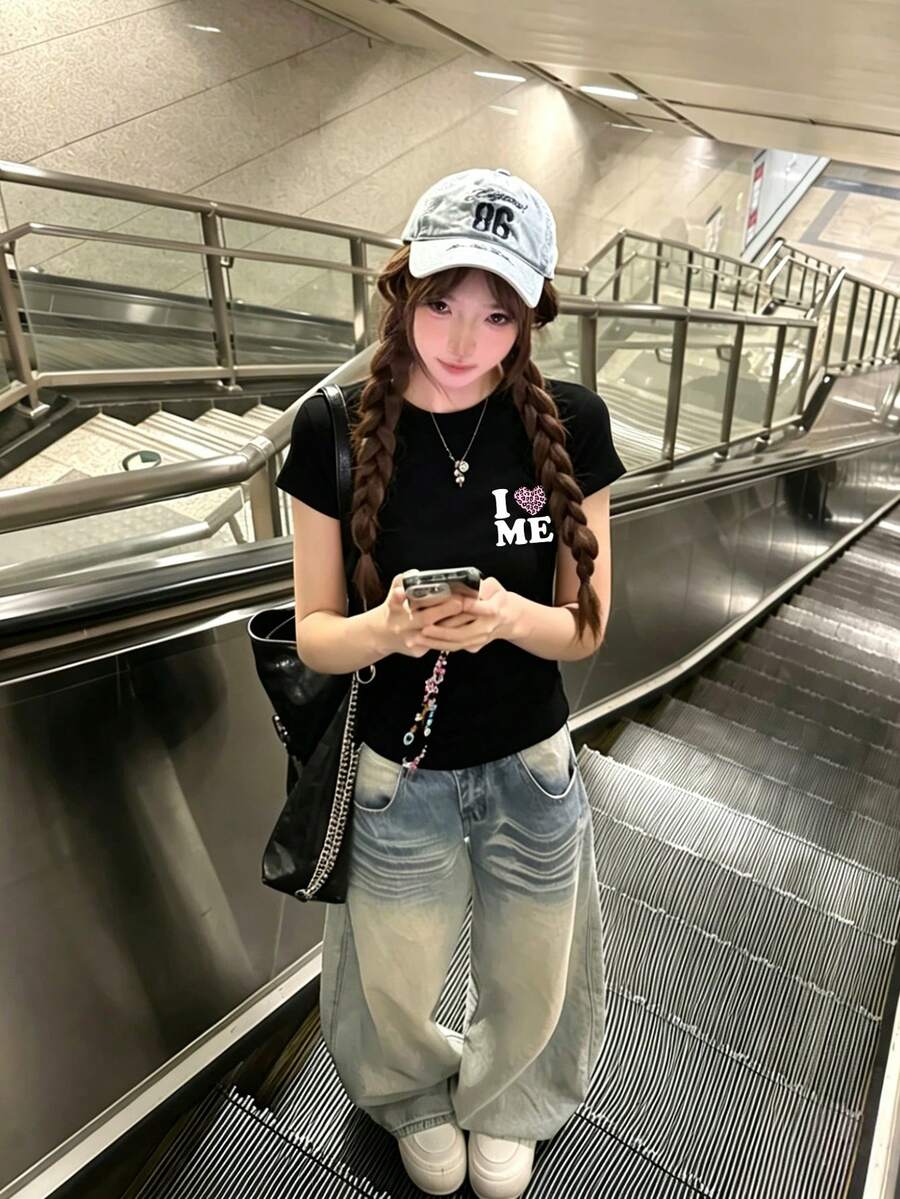女款愛心字母印花標準肩寬短袖T恤,美式辣妹風夏季小眾獨特上衣,休閒黑色 - 黑色 - 查看 1
