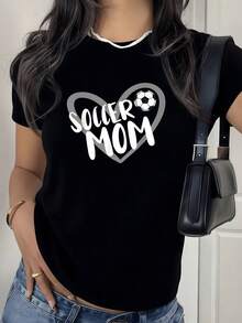 Regalo de graduación top Gráfico de corazón con balón de fútbol y texto Soccer Mom que simboliza amor maternal y apoyo al deporte camiseta para mujer 100% algodón Oversize Coquette Vintage Y - Negro - Ver 1