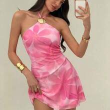 guangzhougaolangshangmao  Vestido mini con estampado floral y cuello halter con lazo, adecuado para vacaciones, citas y salidas - Rosa Pálido - Ver 1