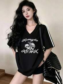 女款大廓型對比條紋羅紋V領T恤，寬鬆休閒學院風，春夏度假黑色 - 黑色 - 查看 3
