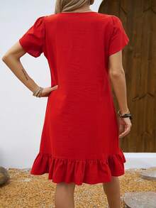 Women's Dress With V-Neck, Shell Sleeves And Ruffles - Ivory White - View 2