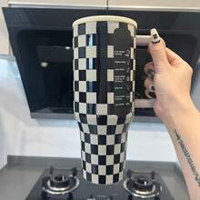 HYDRO-JUG, 40OZ, Leopard Print,Blair, Black Tie, Coffee Checkered, Black And White Checkered, Red Cowhide, Western Denim, Pink And White Checkered, Cherry, 40OZ Mug, Best-Selling Model, Large Capacity 40 Ounce Stainless Steel Vacuum Insulated Stainless Steel Water Bottle, With Handle Straw And Leak Proof Lid, Large Capacity, Suitable For Office Use. Suitable For Cars, Gyms, Outdoor Activities, Sports, Travel, Juice, Coffee, Suitable For Both Men And Women, It Is The Best Choice For Giving Love Gifts. Suitable For Teacher Gifts, Valentine's Day Gifts, Birthday Gifts, Thanksgiving Gifts, Christmas Gifts, Halloween Gifts, Halloween Party Gifts, Party Supplies And Other Scenarios. - 黑白格 - 查看 4