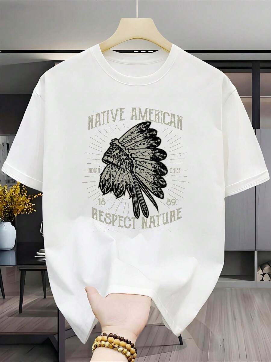 Nueva camiseta versátil de moda casual% algodón con estampado de manga corta - Camiseta para hombre con diseño de pluma de jefe indio en estilo vintage, unisex (para hombres y mujeres), material cómodo, top de manga corta, adecuada para todas las estaciones. Regalo perfecto para vacaciones o cumpleaños - Estilo unisex. - Blanco - Ver 1