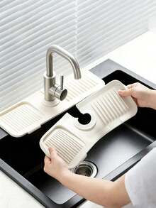 1pc Faucet Splash Guard, Anti-Splash, Adjustable, Narrow Edge Design, Suitable For Kitchen Sink And Bathroom Vanity, Easy To Clean, Foldable Edge, With Drainage Design, Suitable For Bathroom Sink, Kitchen Dish Rack And Kitchen Sink Accessories - Multicolor - View 2