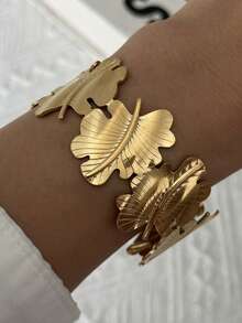 1 pieza Brazalete de acero inoxidable con textura de hoja y diseño abierto - Dorado - Ver 2