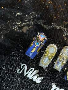 10片手工全覆蓋長方甲貼片式假指甲，寶石藍色，3D寶石&珍珠&蝴蝶結&金框裝飾，Y2K藍金復古華麗風，可拆卸假指甲適用於派對、日常穿搭&Cosplay，附果凍膠與指甲銼條 - 寶藍色 - 查看 5
