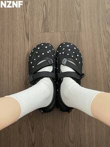 NZNF Sepatu Trainer Flat Premium Buatan Jerman untuk Wanita, Gaya Musim Gugur Terbaru, Sepatu Sneakers Serbaguna untuk Dipadukan dengan Rok - Hitam - View 6