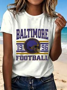 Football 1996 Helmet Design T-Shirt With Fashion Trendy Style Casual Wear Perfect For Beach Outings And Sports Events Ideal Gift For Football Fans - Blanco - Ver 12
