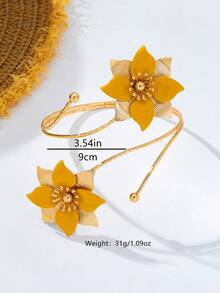 1 pieza Anillo de flor de doble cabeza de esmalte, estilo de vacaciones de lujo vintage, brazalete de flor exagerado personalizado de lujo ligero para mujer (pétalo 3D ajustable y amigable con la piel) - Amarillo - Ver 2